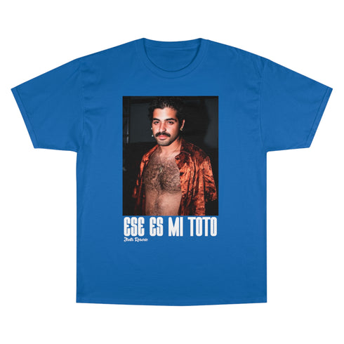 Ese toto es mio | Champion T-Shirt